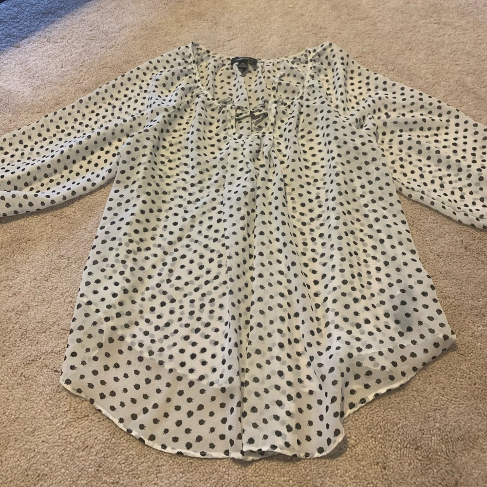 Beautiful white with black polka dot women size M. Great quality